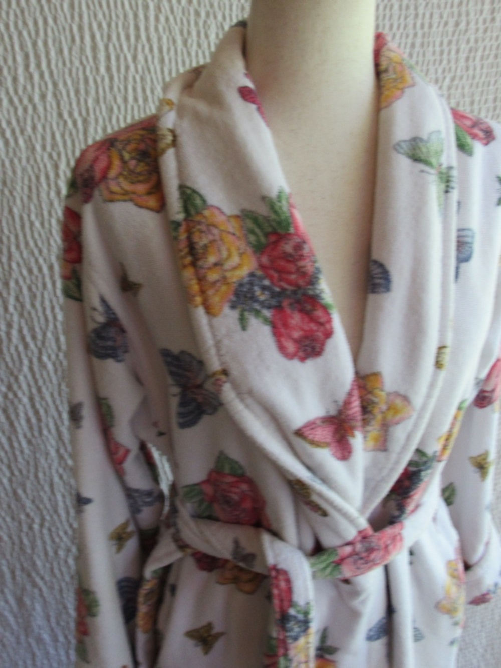 TJ Lawford Robe M 100 Percent Turkish Cotton Size M Butterfly Floral Mid